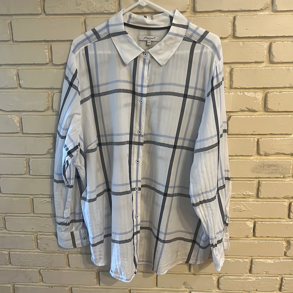 Foxcroft Button Down White Blue and Black Dress Shirt Size 22.